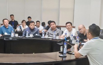 利用新膜技术 践行清洁出产|abpay爱博钱包总经理方富林与克拉玛依调查团共话石油石化绿色发展